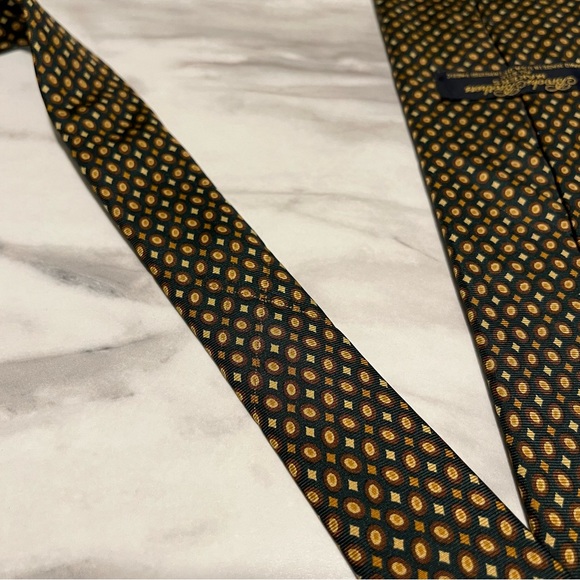 Brooks Brothers 100% Silk Geometric Tie - Picture 5 of 5